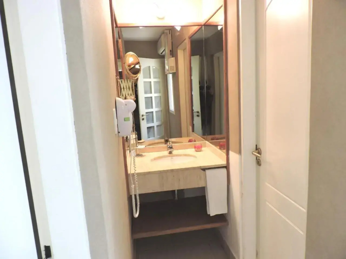 Los Aromos Apart Spa