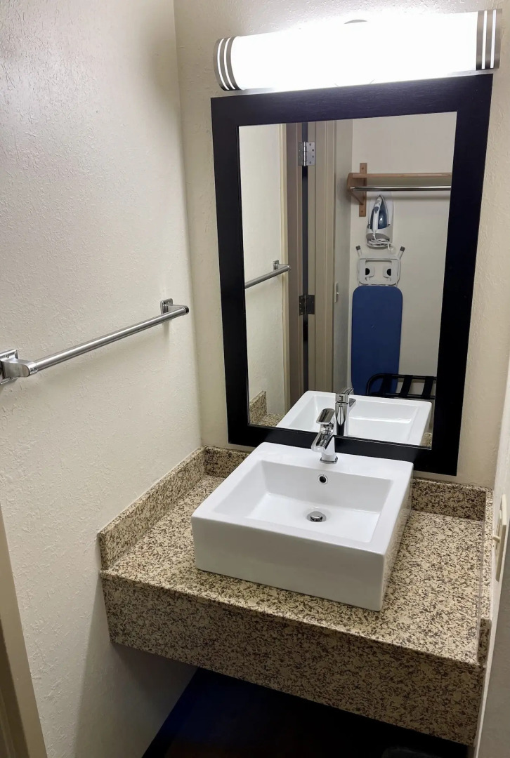 Red Roof Inn Sandusky - Milan