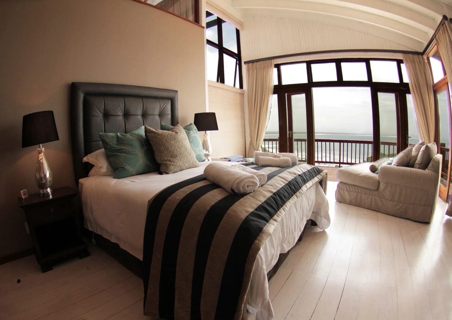 Shaloha Guesthouse on Supertubes