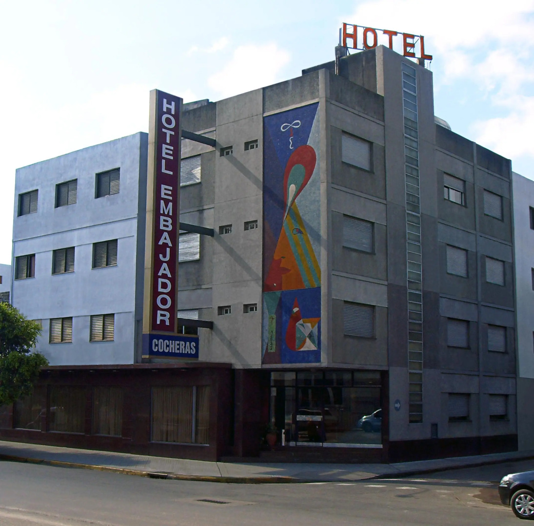 Hotel Embajador