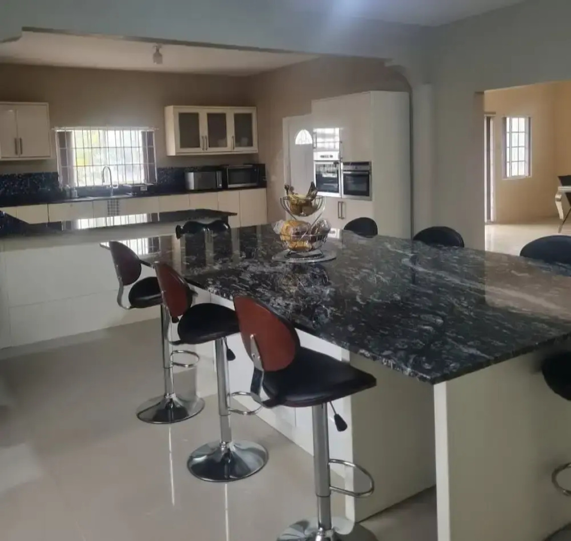 Tropical Paradise Retreat in St Ann's