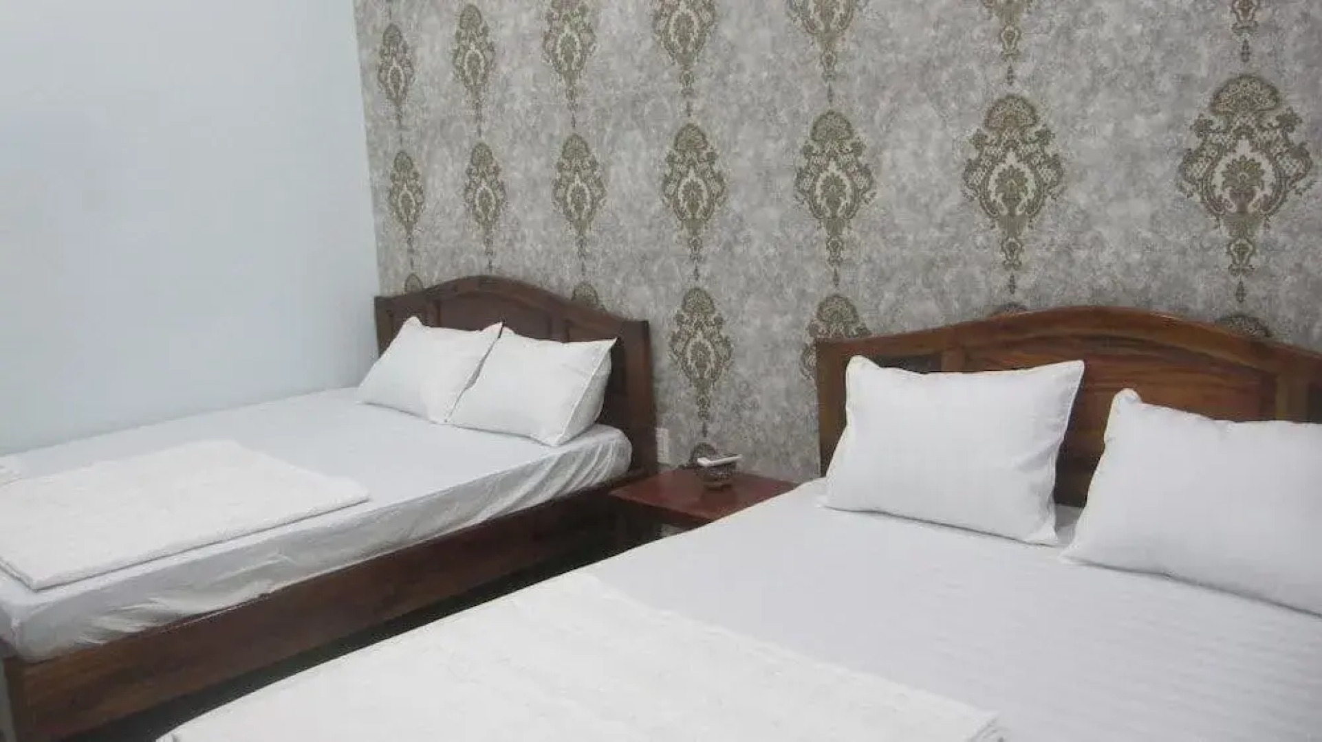 Khách Sạn Bảy Tâm - Khách Sạn Gần Dinh Thầy Thím