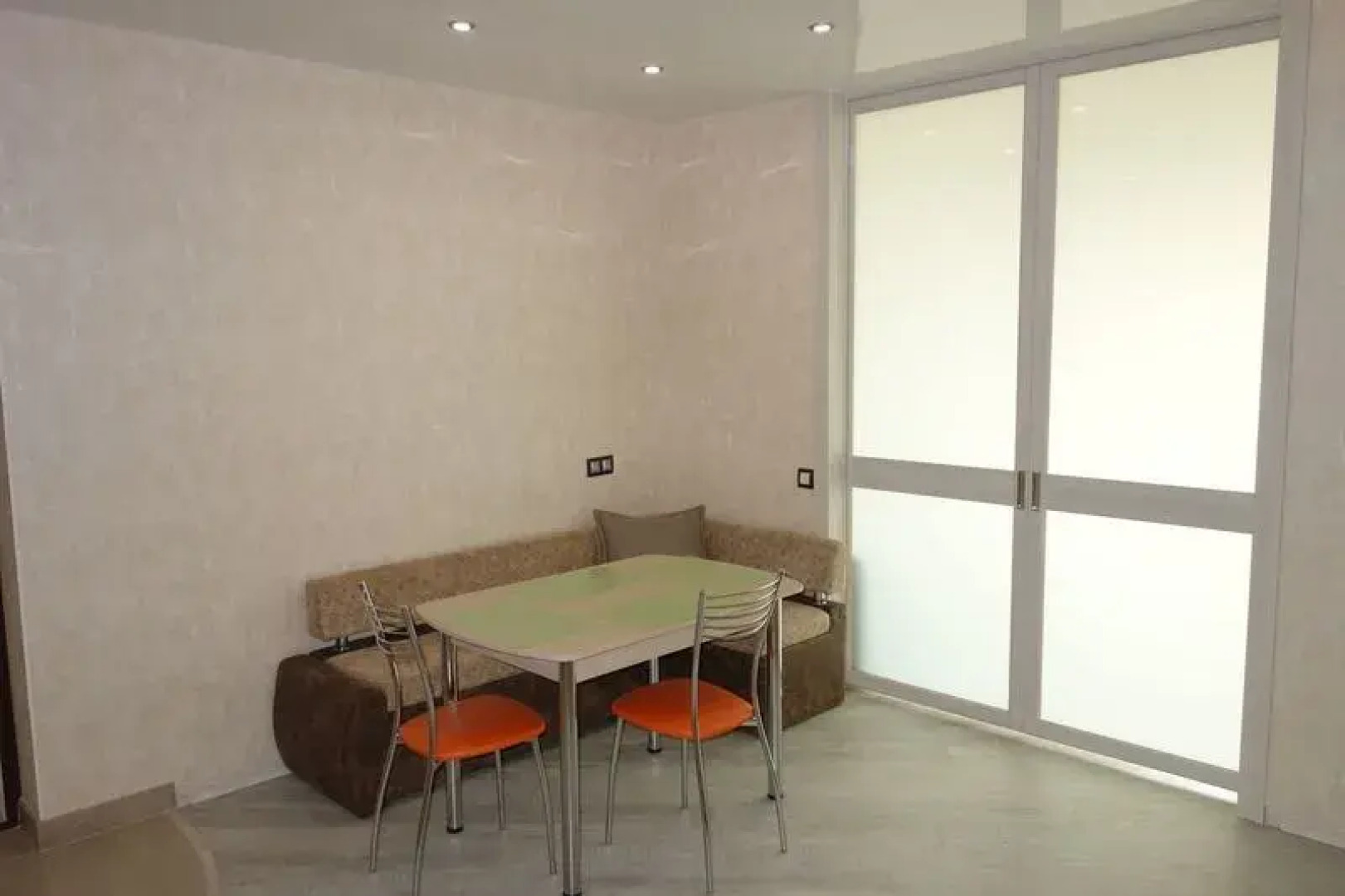 Somfort Apartment Hotel on Universitetskoj, 9