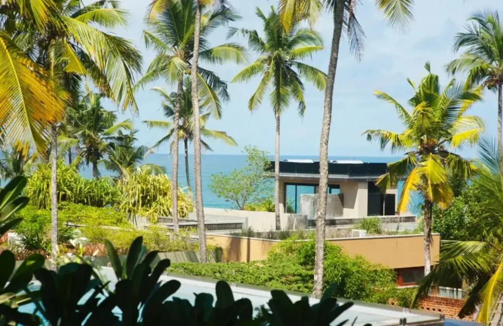 Modern Beach Villa With Roof Terrace