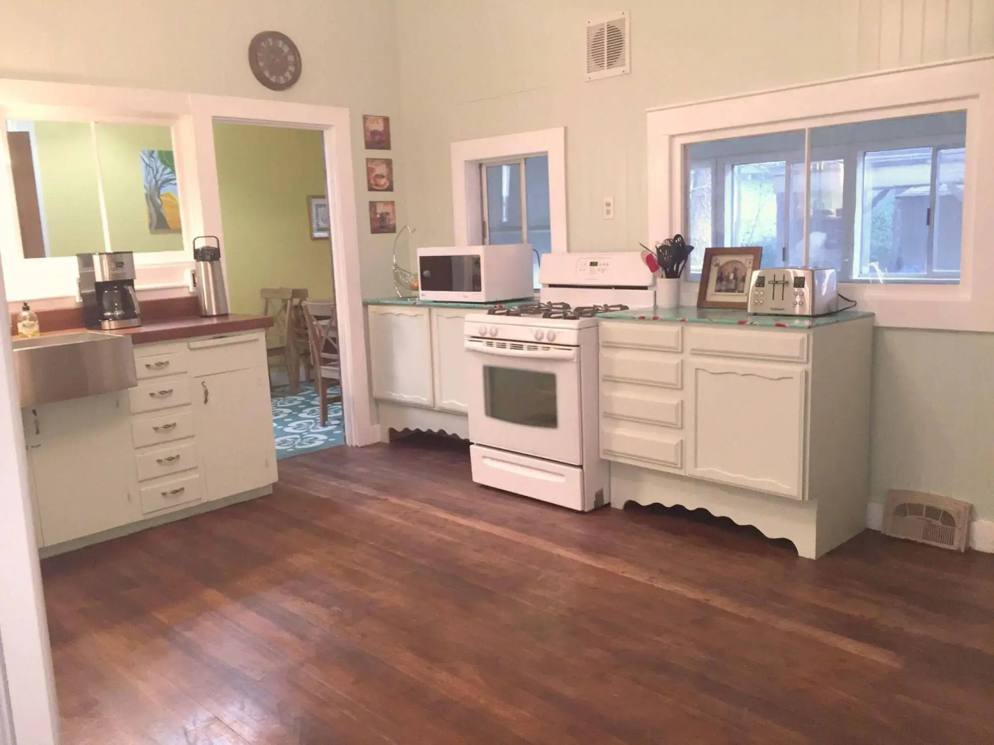 House in the Pines Hostel