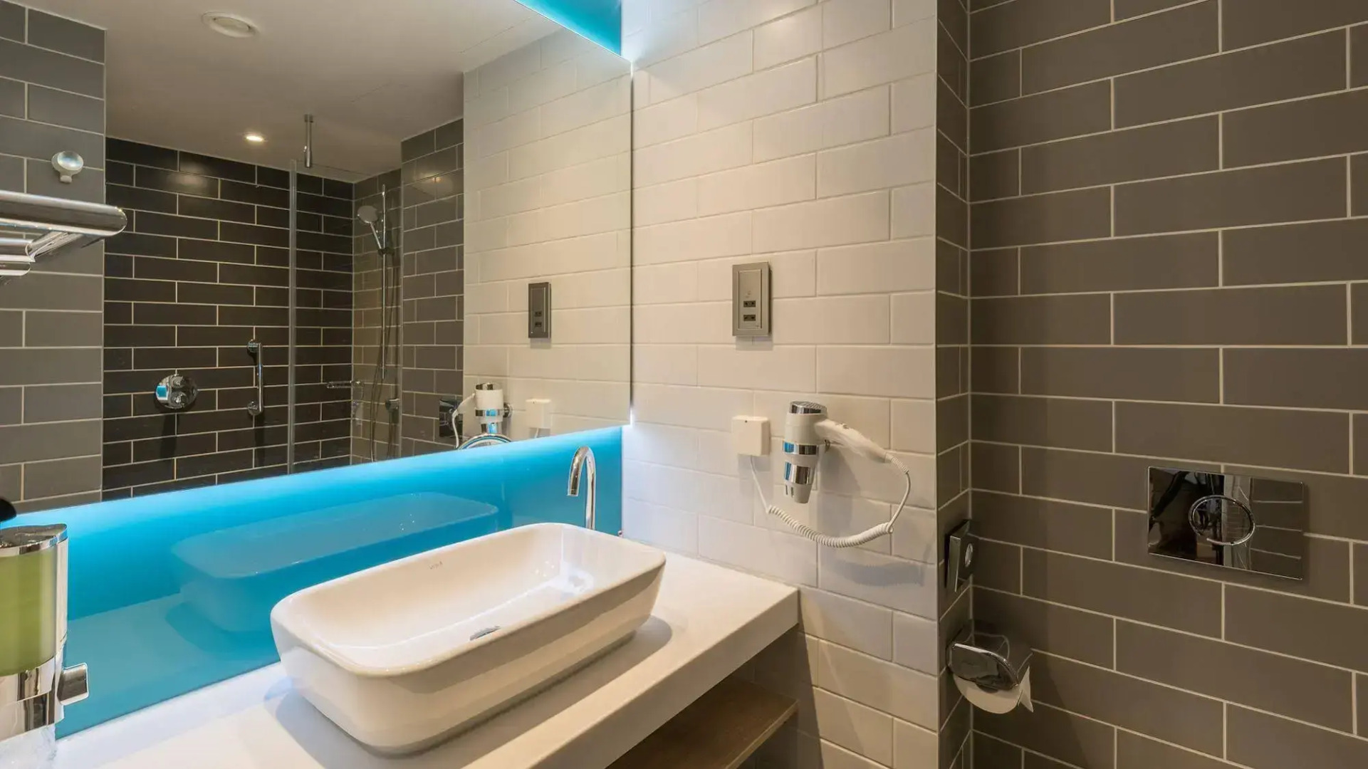 Premier Inn Freiburg City Süd Hotel