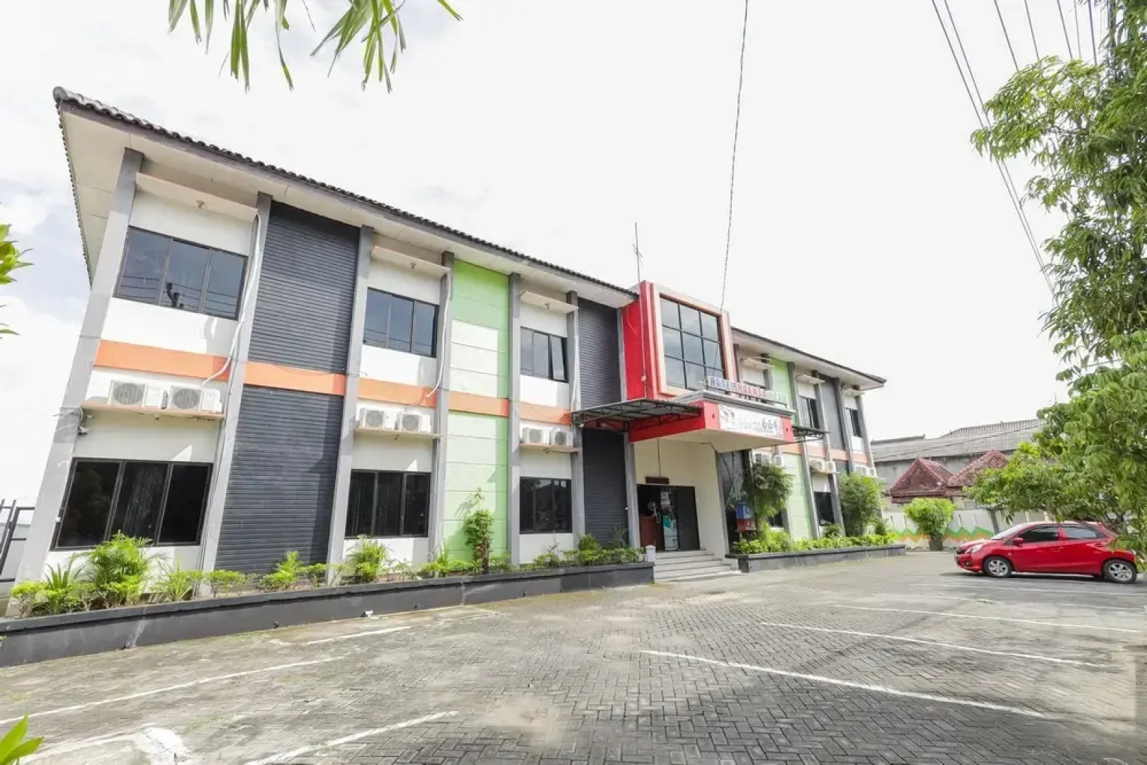 RedDoorz @ Hotel Nuansa Ngawi