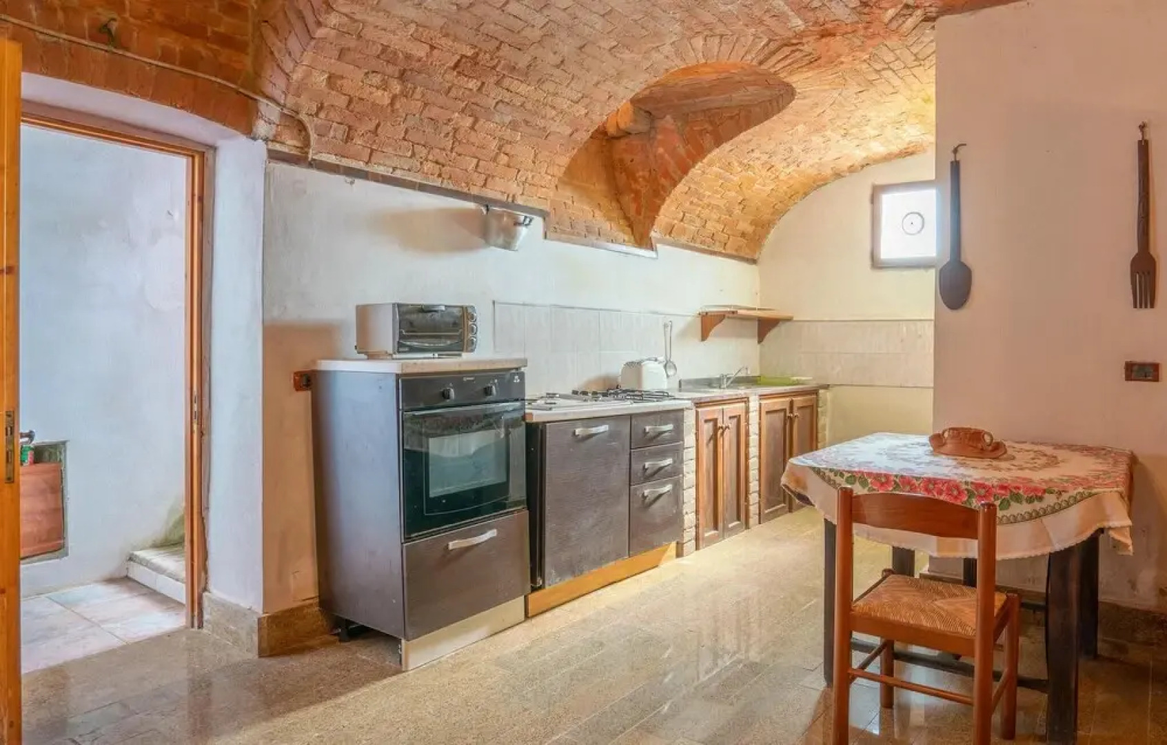 Beautiful Home in Vignale Monferrato With Wifi and 4 Bedrooms