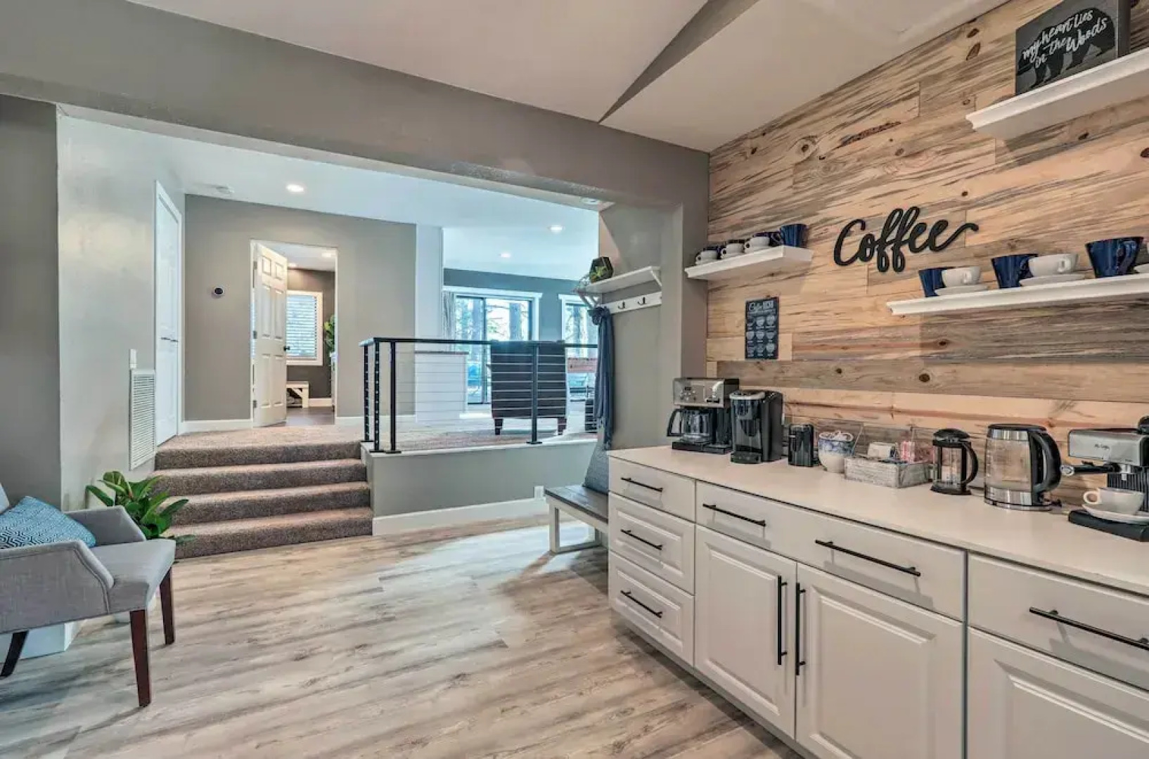 Luxurious & Forested Oasis in Flagstaff w/ Hot Tub