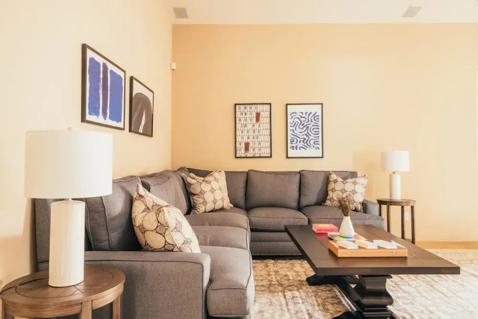 Firefly by AvantStay