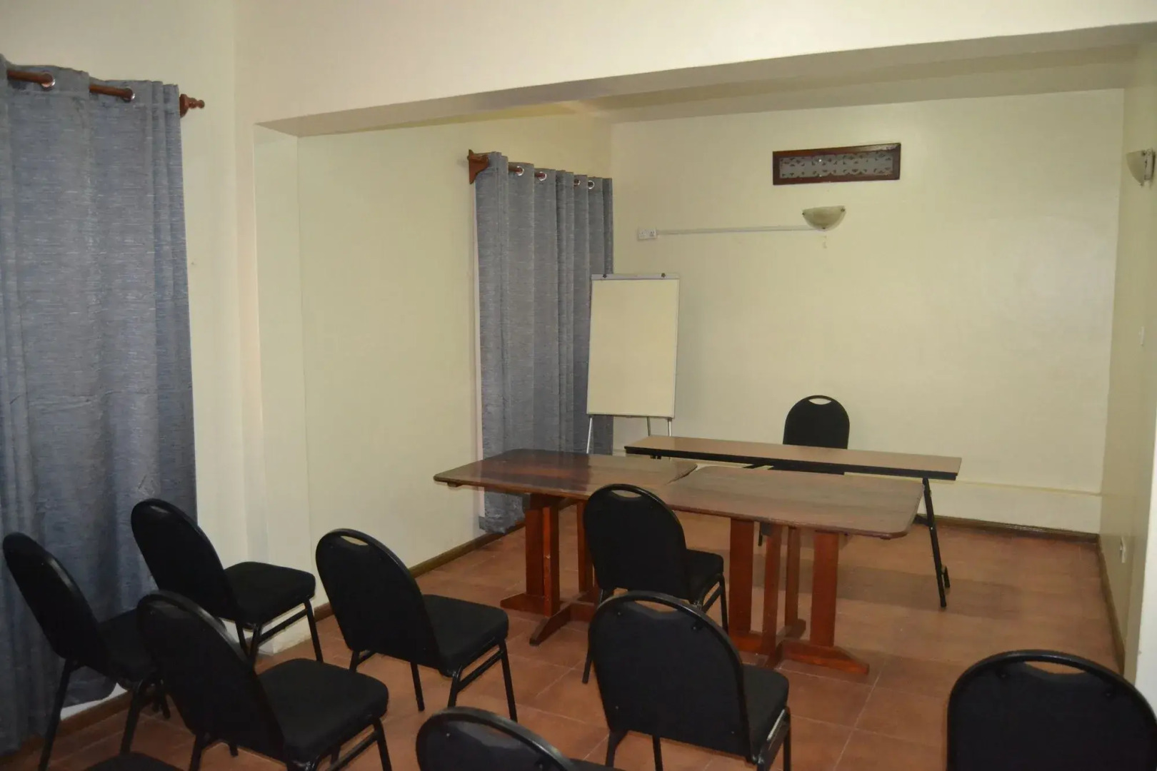 Raja Excelsior Hotel