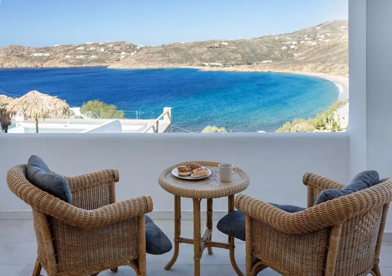 Mykonian house in Elia beach by GHH