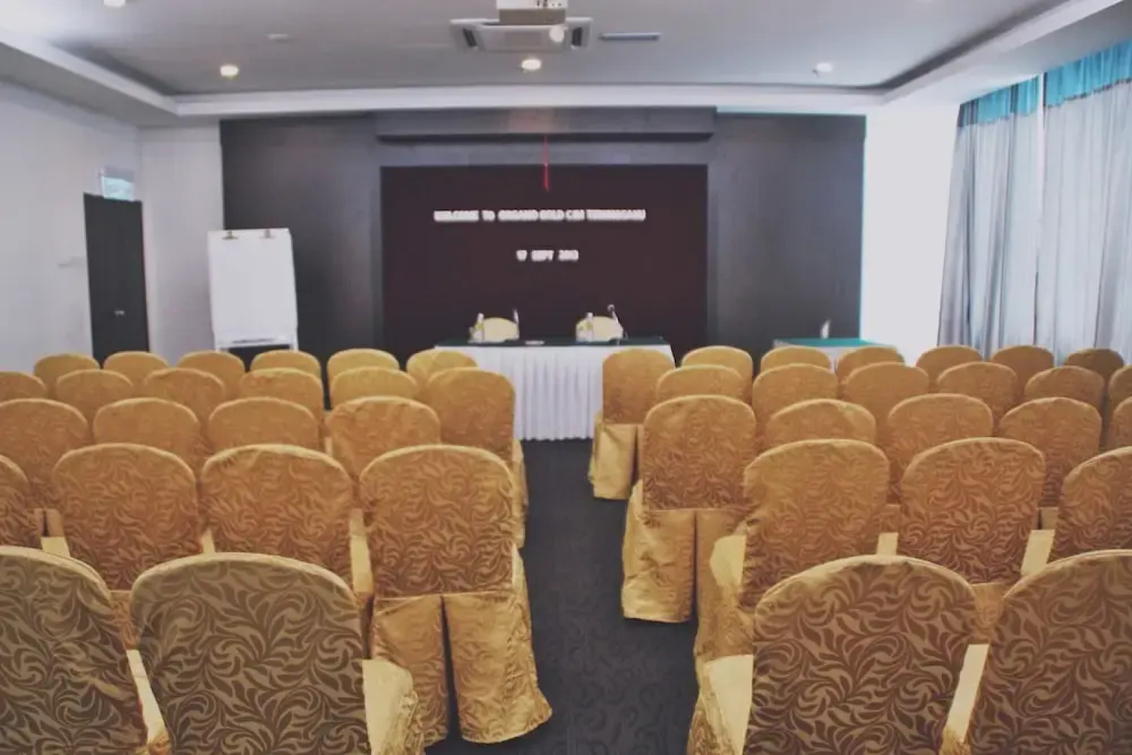 The Regency Waterfront Hotel