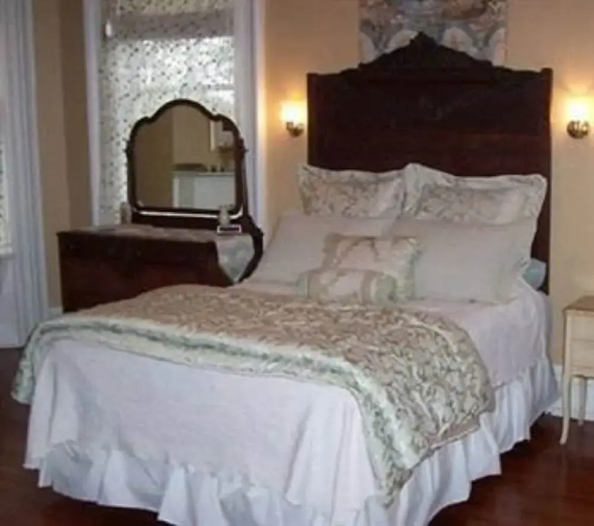 The Claremont House Bed & Breakfast