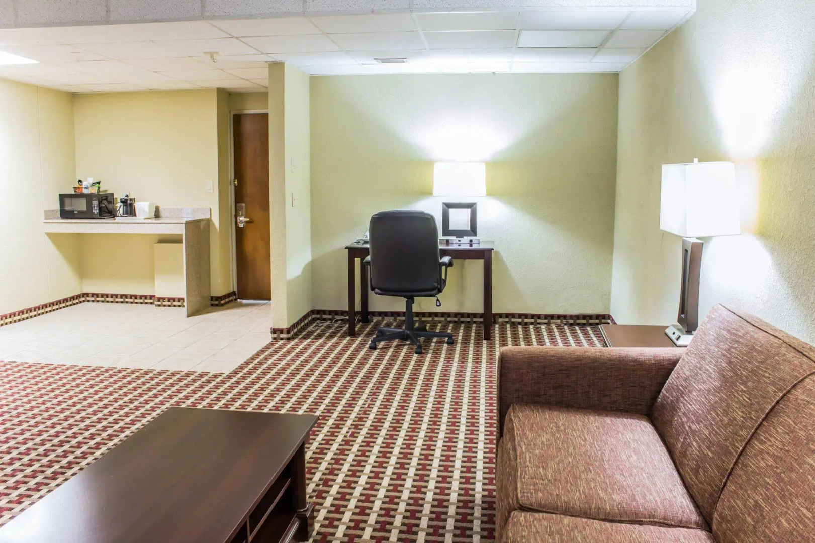 Quality Inn & Suites Fayetteville