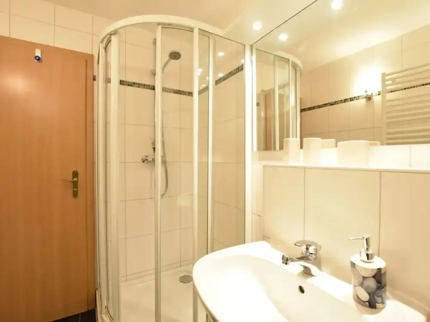 Modernistic Apartment in Stellshagen With Garden