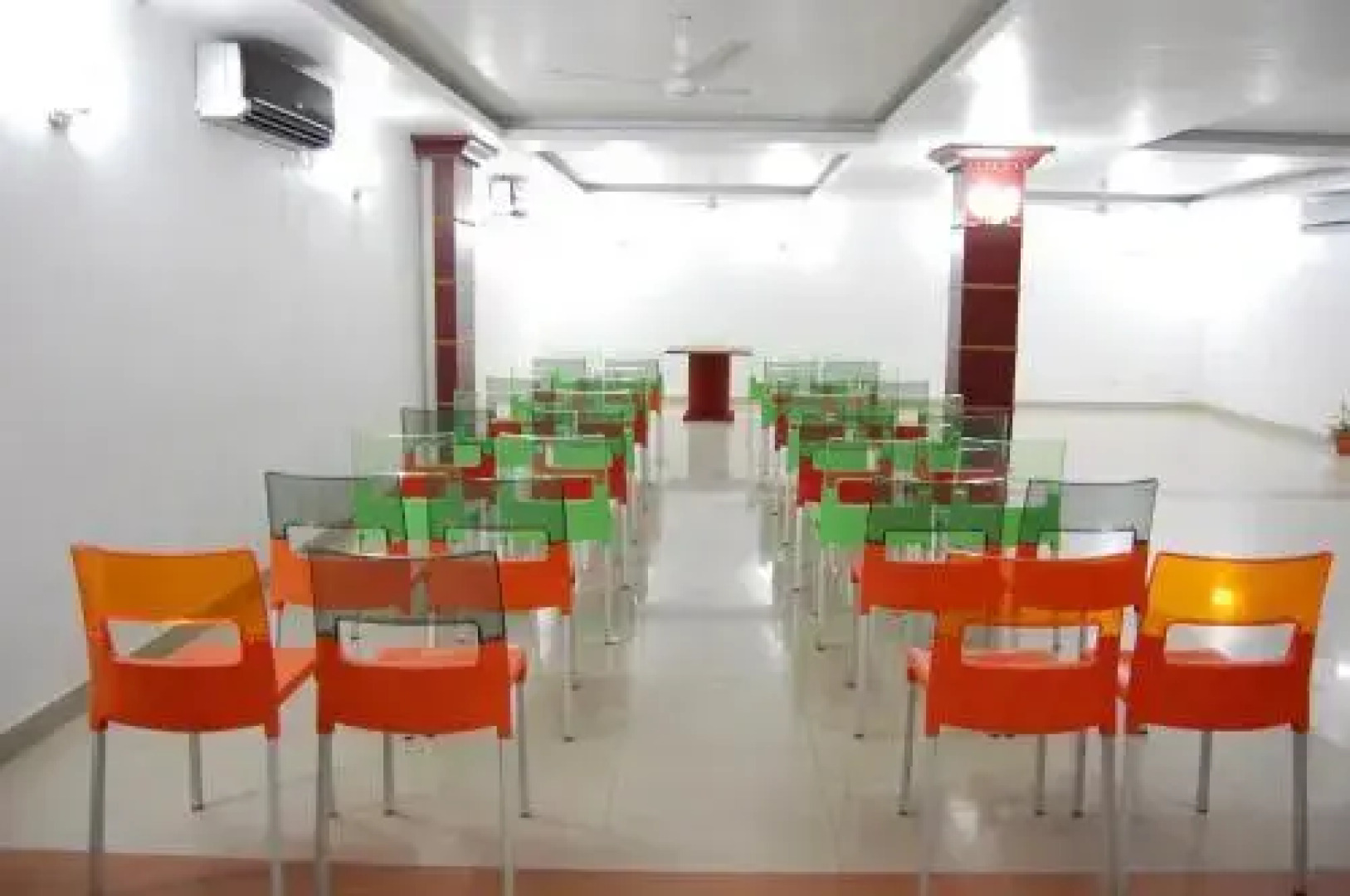 Hotel Monarch Aachal