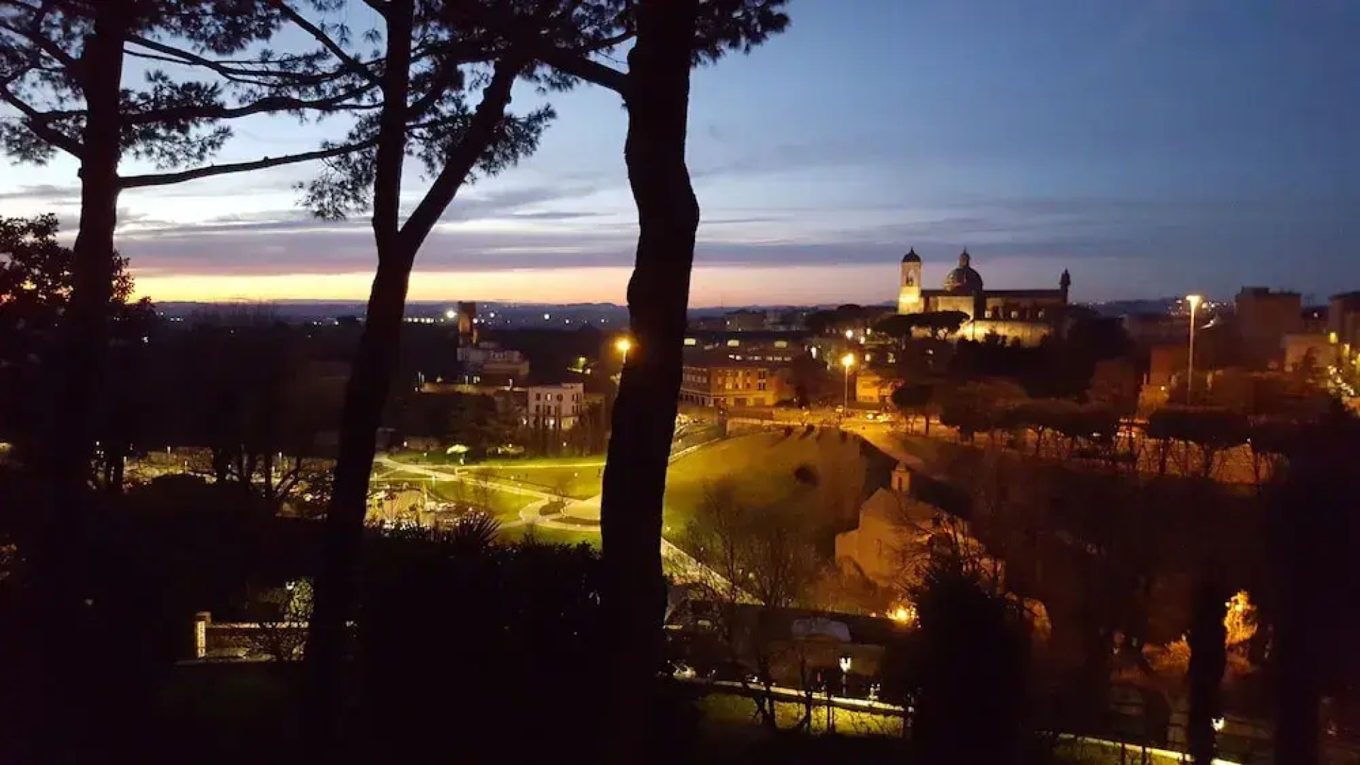 B&B A Piazza del Gesù