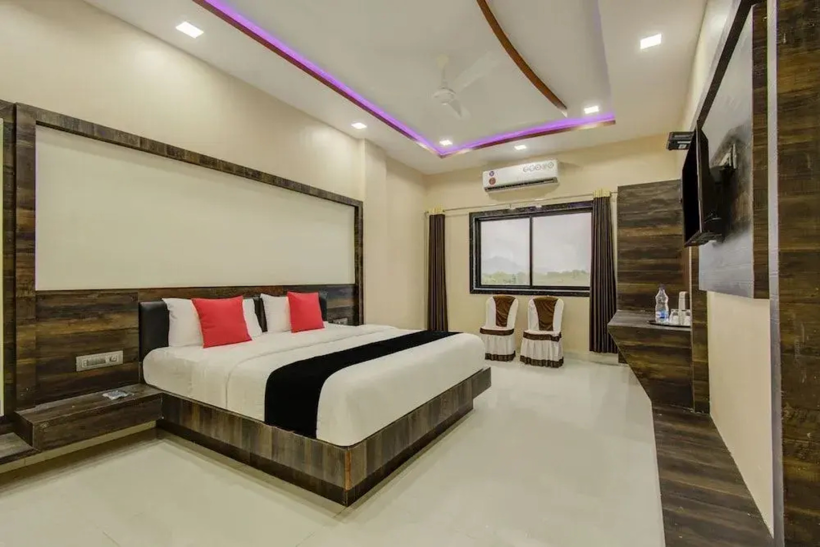 Capital O 46840 Gajanan Heritage And Resort