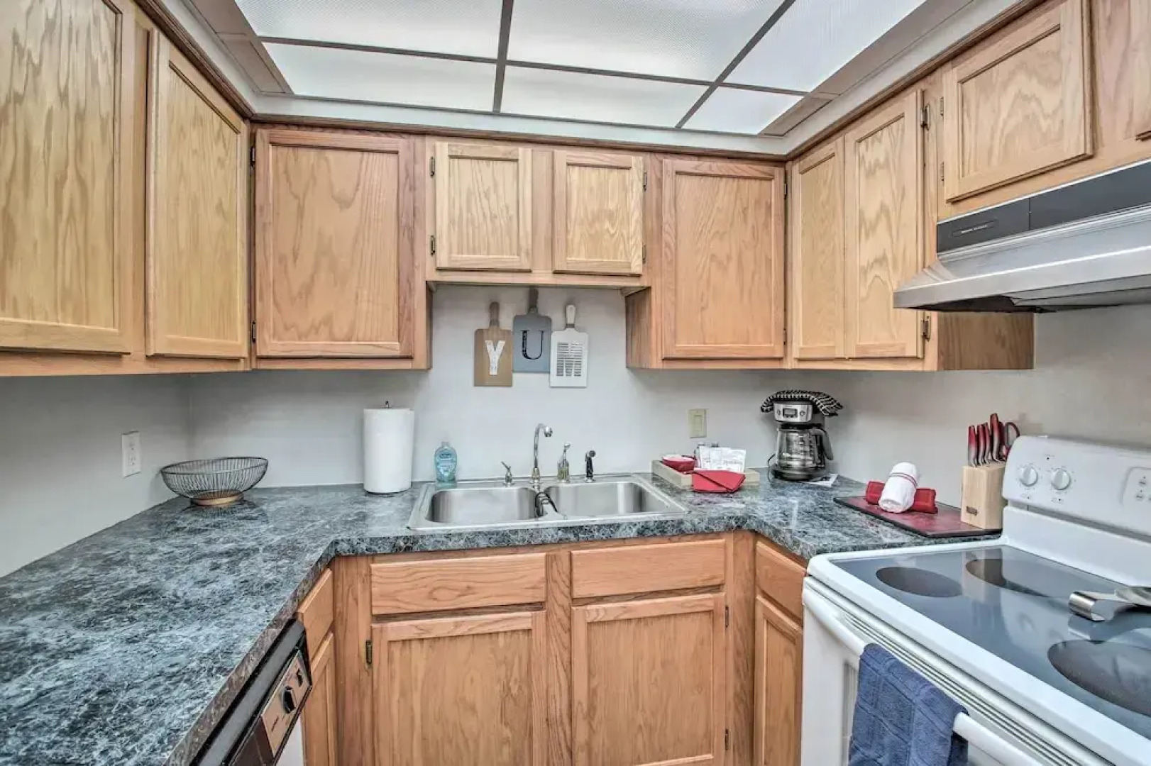 Stunning Hot Springs Condo on Lake Hamilton!