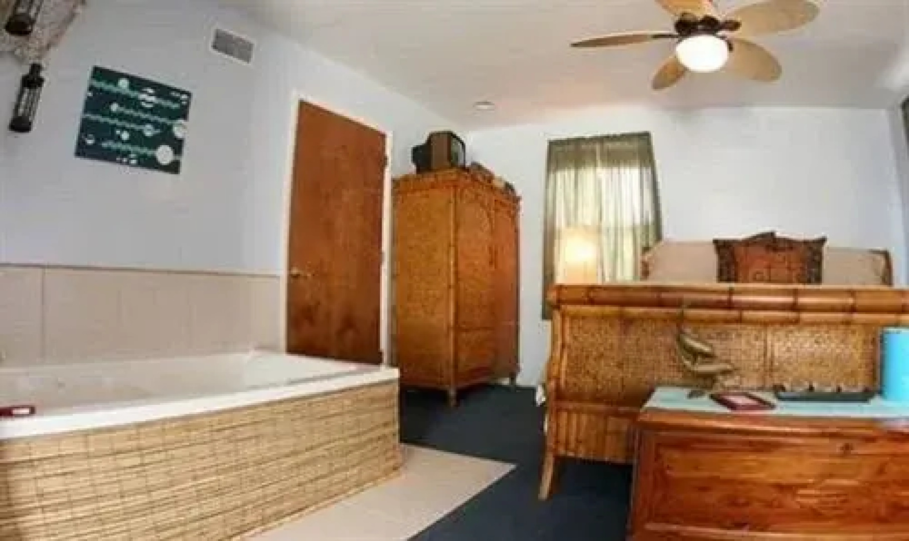 The August Seven Inn