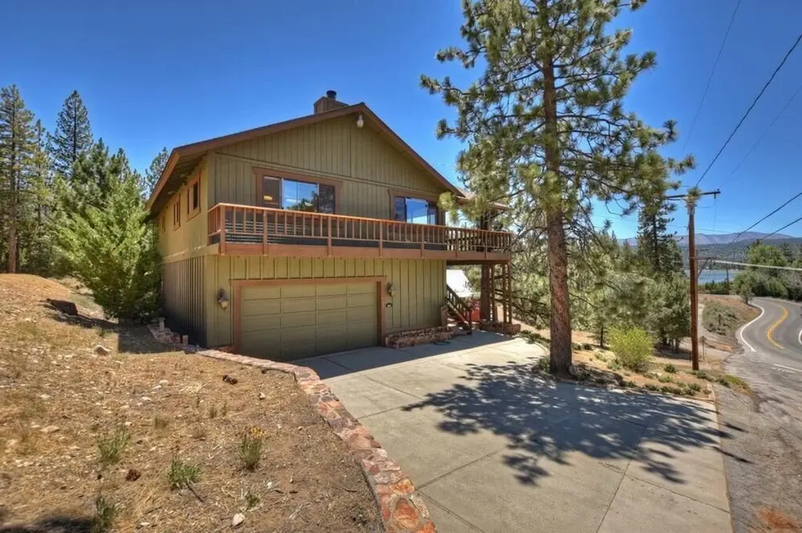 033 - Bruin Trail Retreat