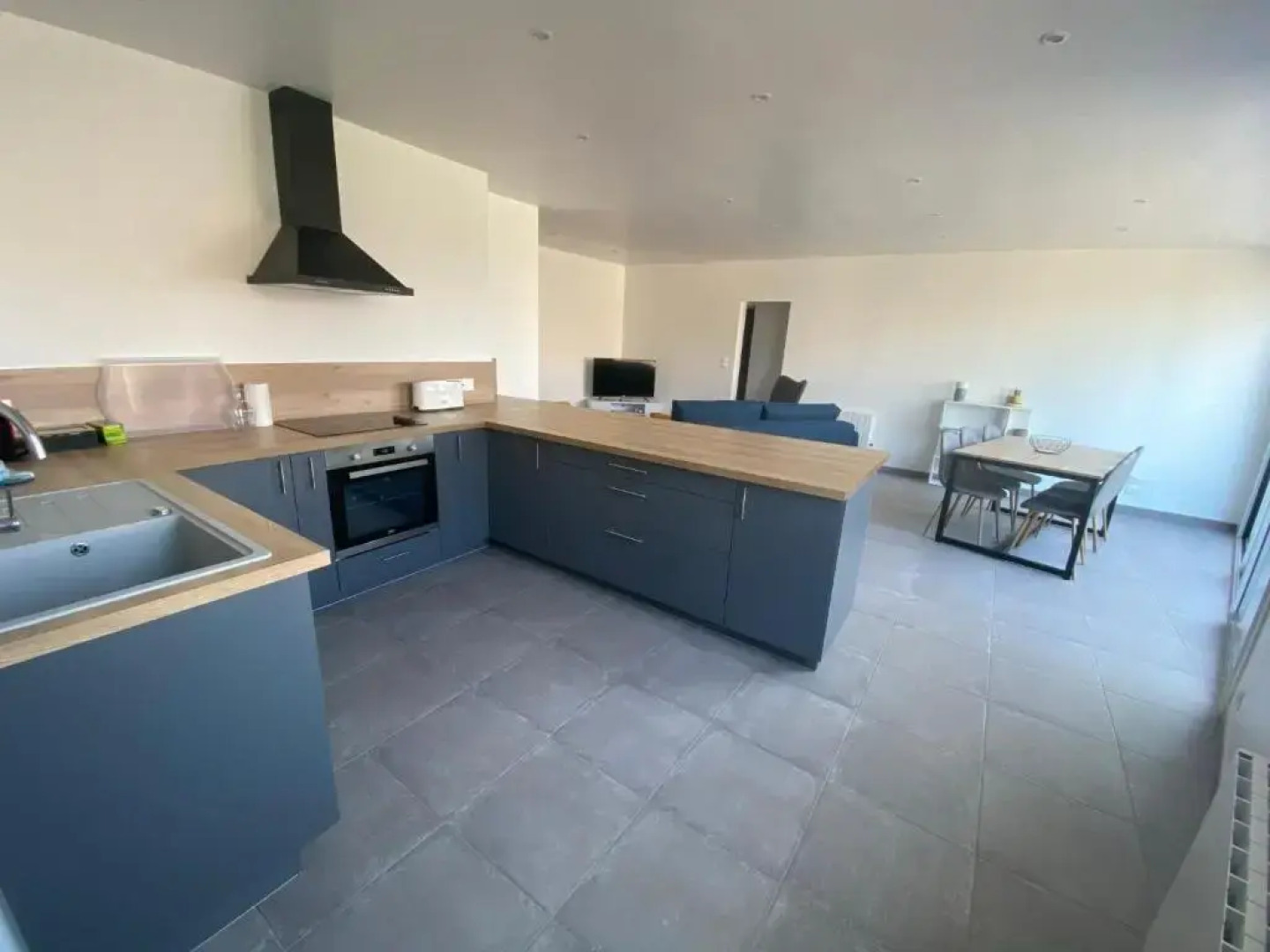 Bel appartement à 200m de la plage