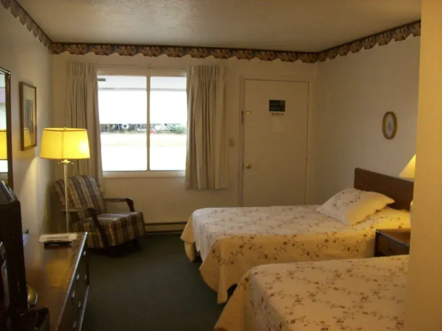 Ozark Plaza Motel & RV Park