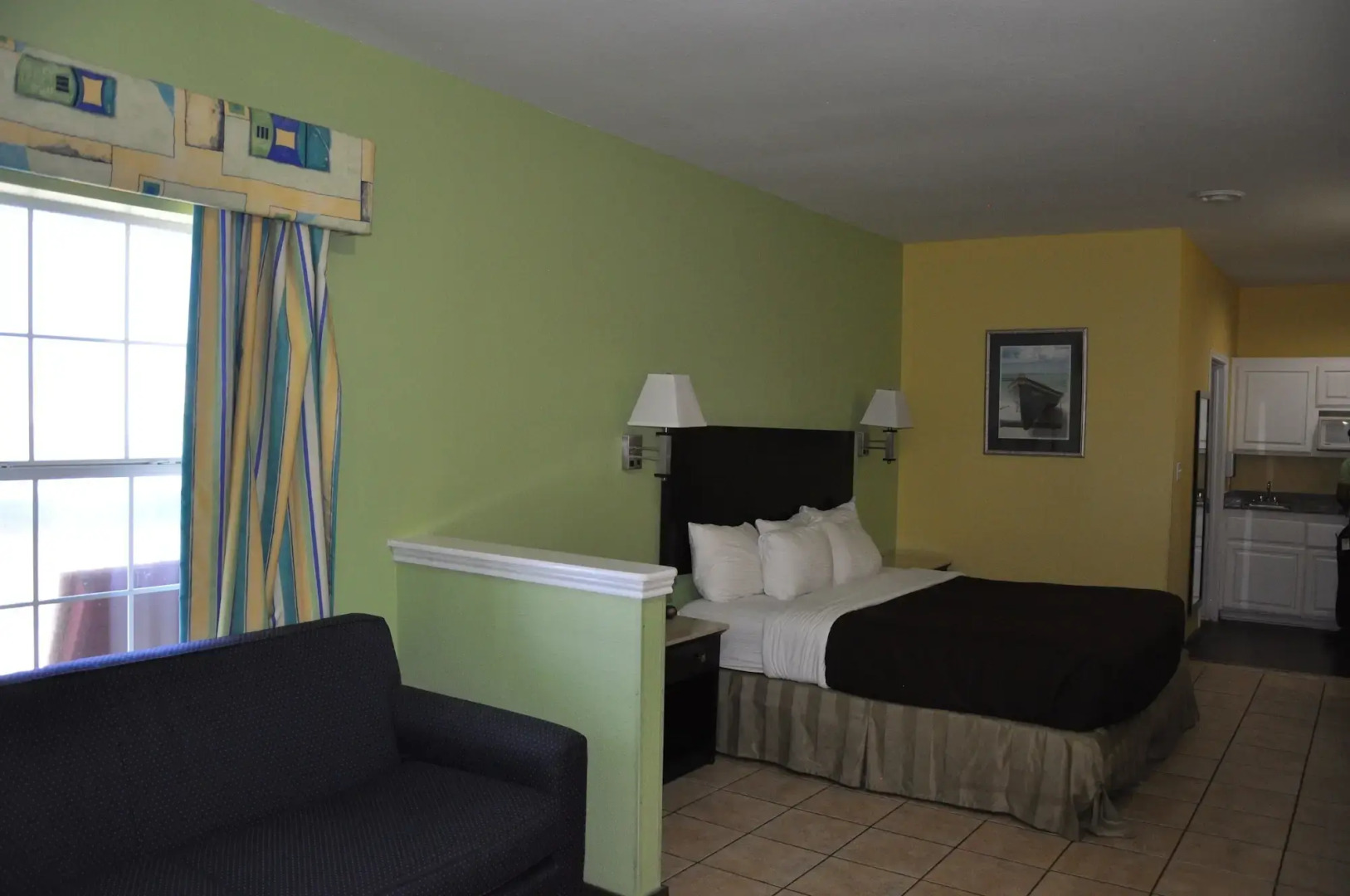 Plantation Suites & Conference Center