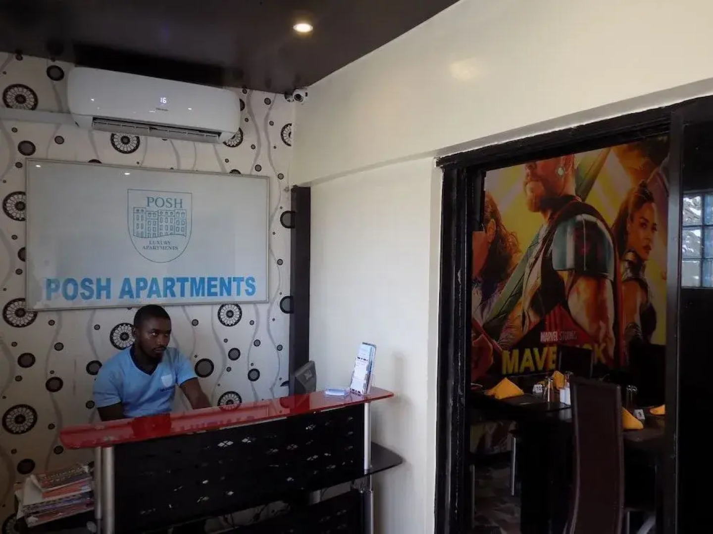 Posh Apartments Bussiness Hotel