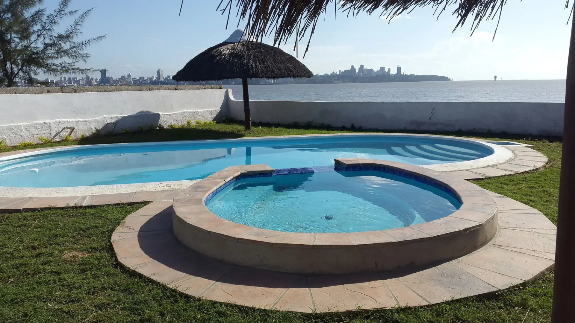 Catembe Beach Lodge