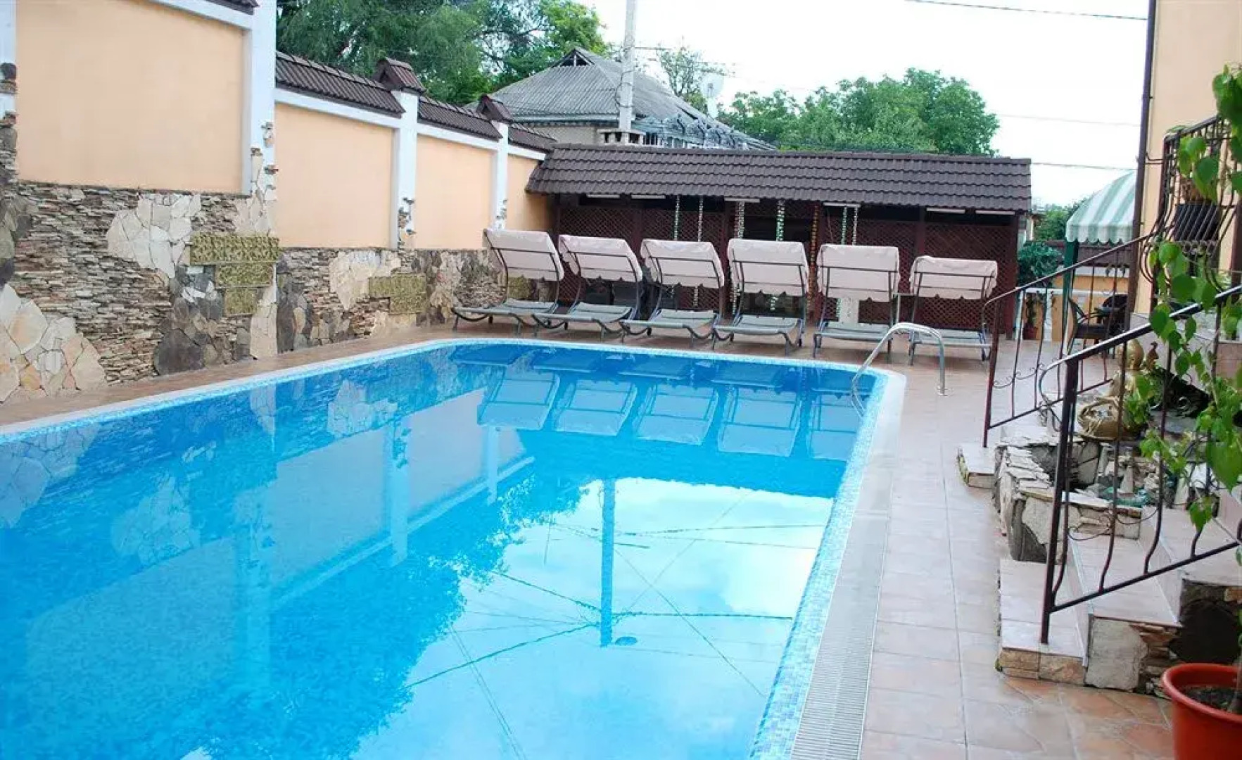 Shadow Boutique Hotel & Spa