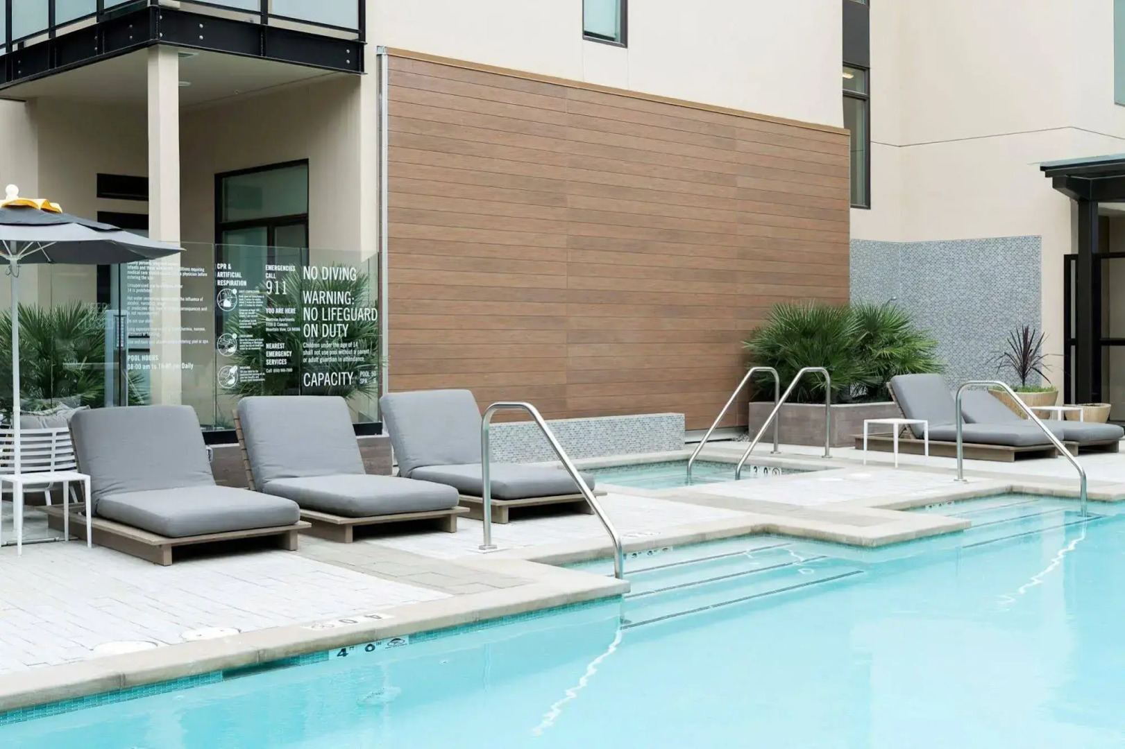 Global Luxury Suites at Mountain View