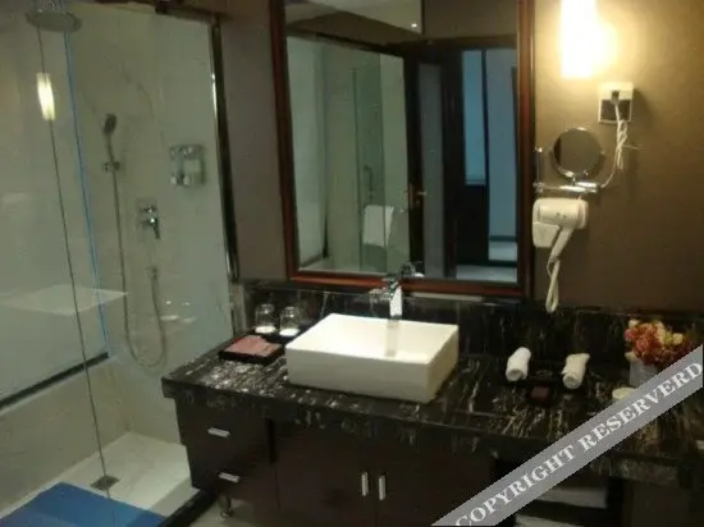 Summer Beauty Hotel