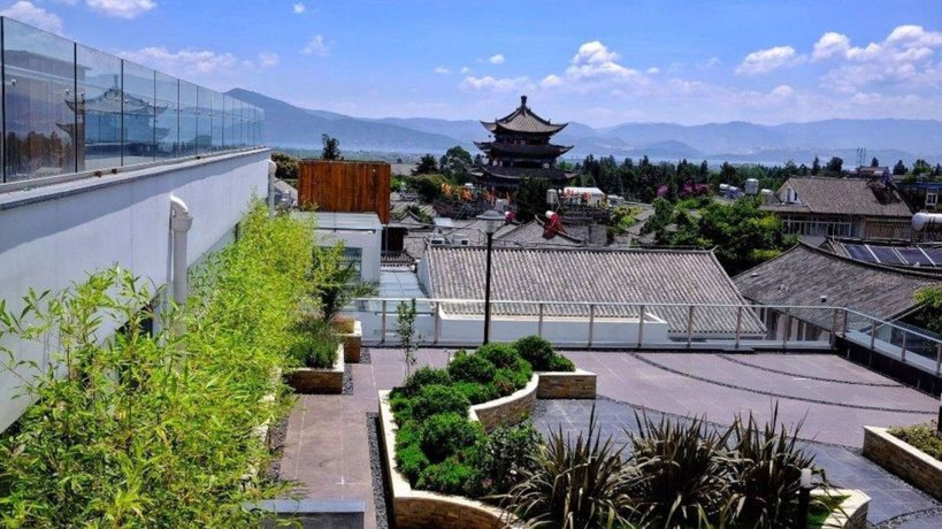 Dali Red Dragon Well Hotel