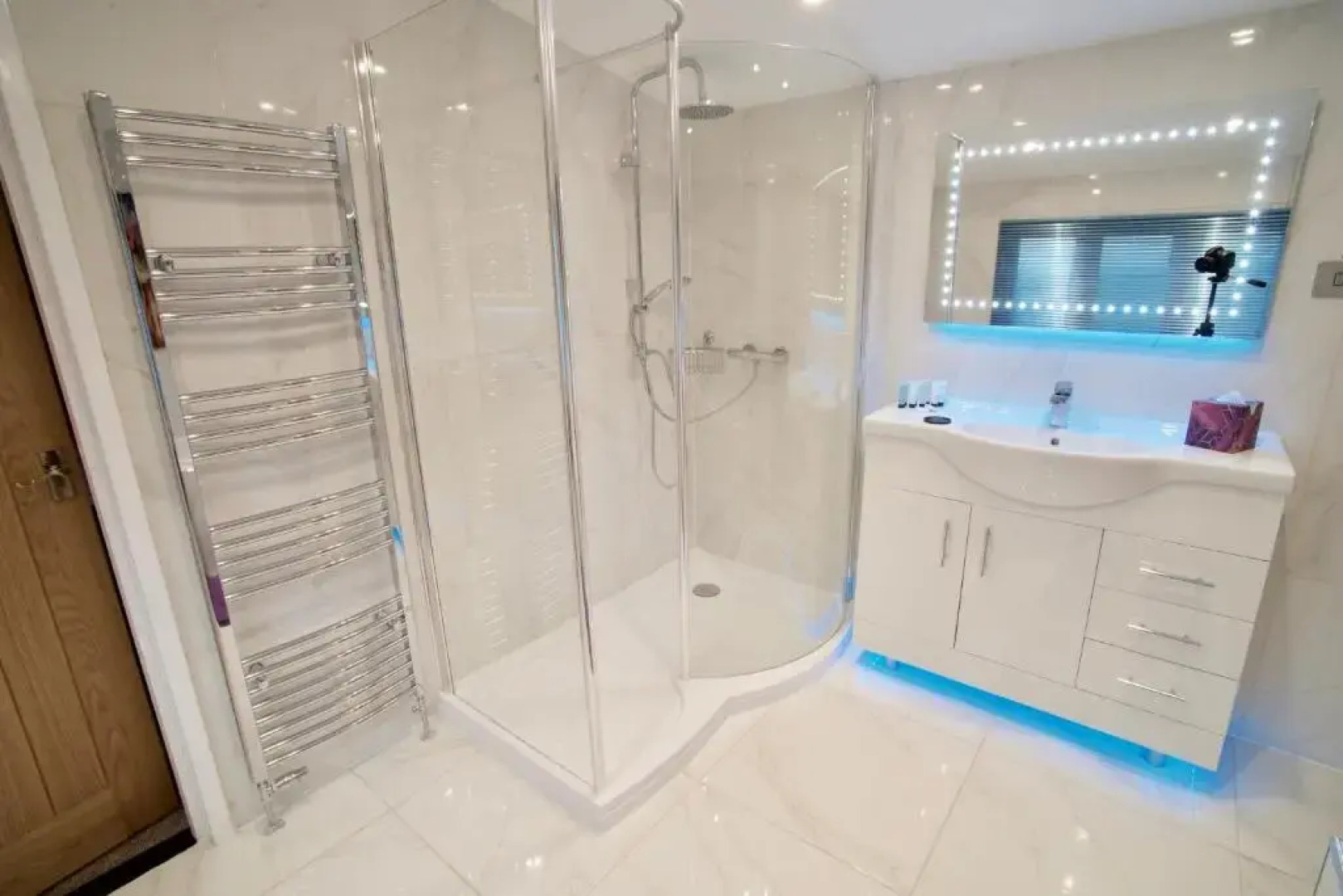 Luxurious Rural Cabin