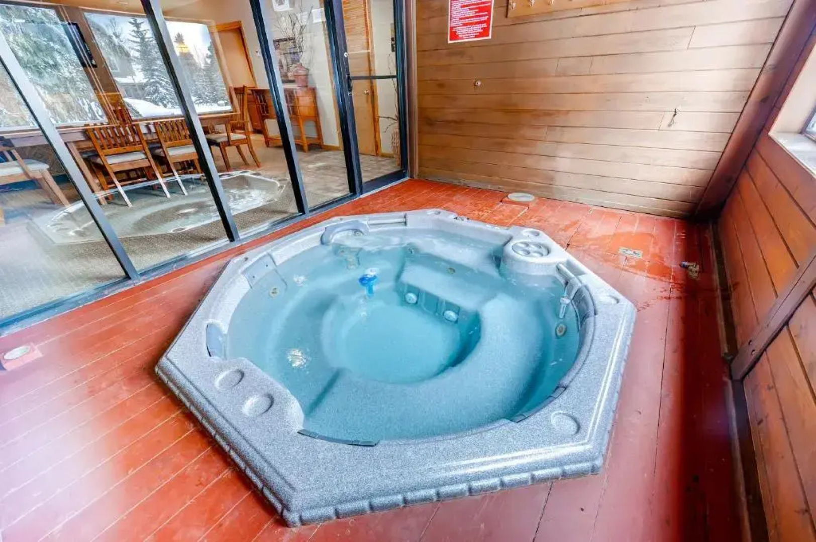 Studio Condo 318 in Historic Frisco at Cedars Lodge