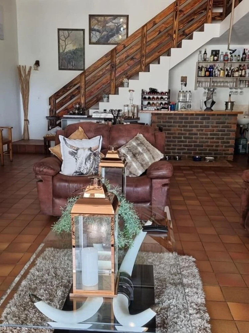 Buffalo Hill Safari Lodge