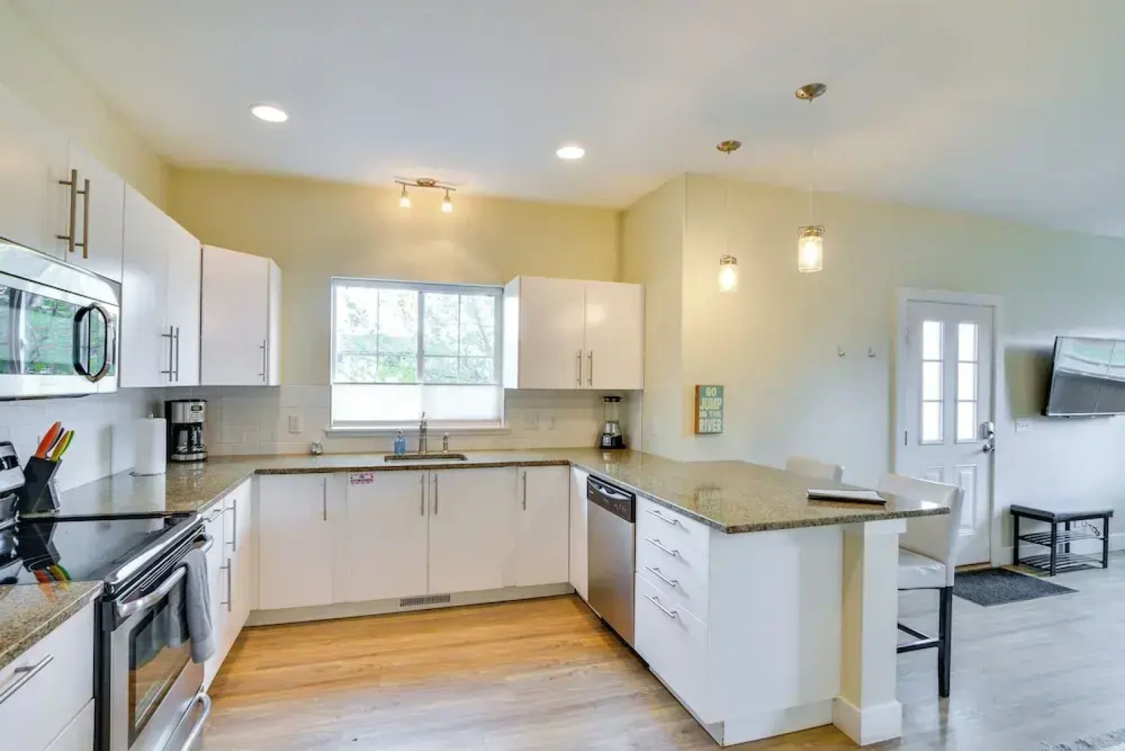 Downtown Buena Vista Condo: Steps From Everything!