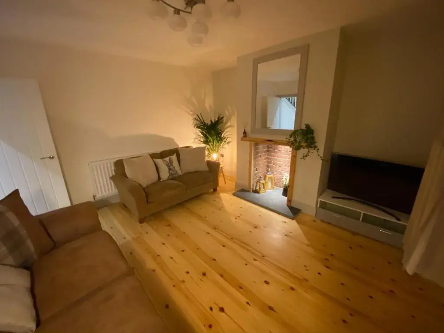 Dolwen Snowdonia Home by PolkaDot