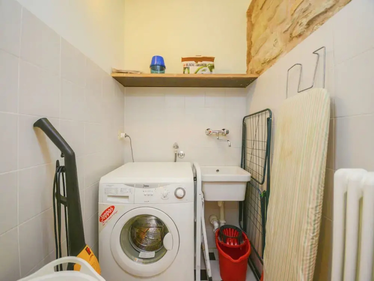 Spacious Villa in Marradi with Swimming Pool