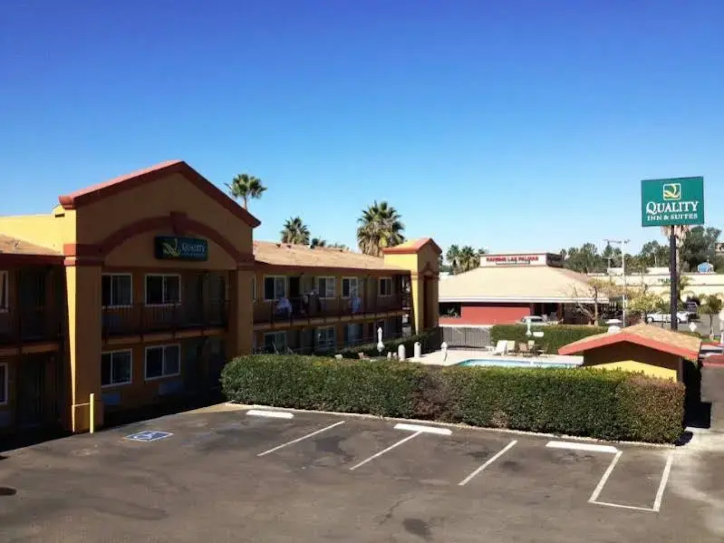 Americas Best Value Inn & Suites Escondido