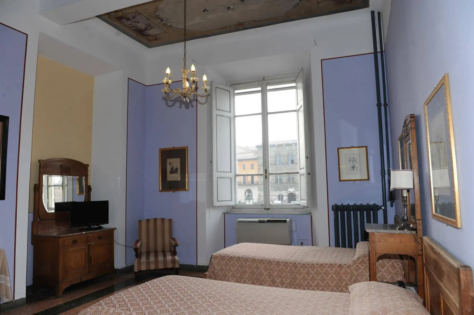 Royal Victoria Hotel