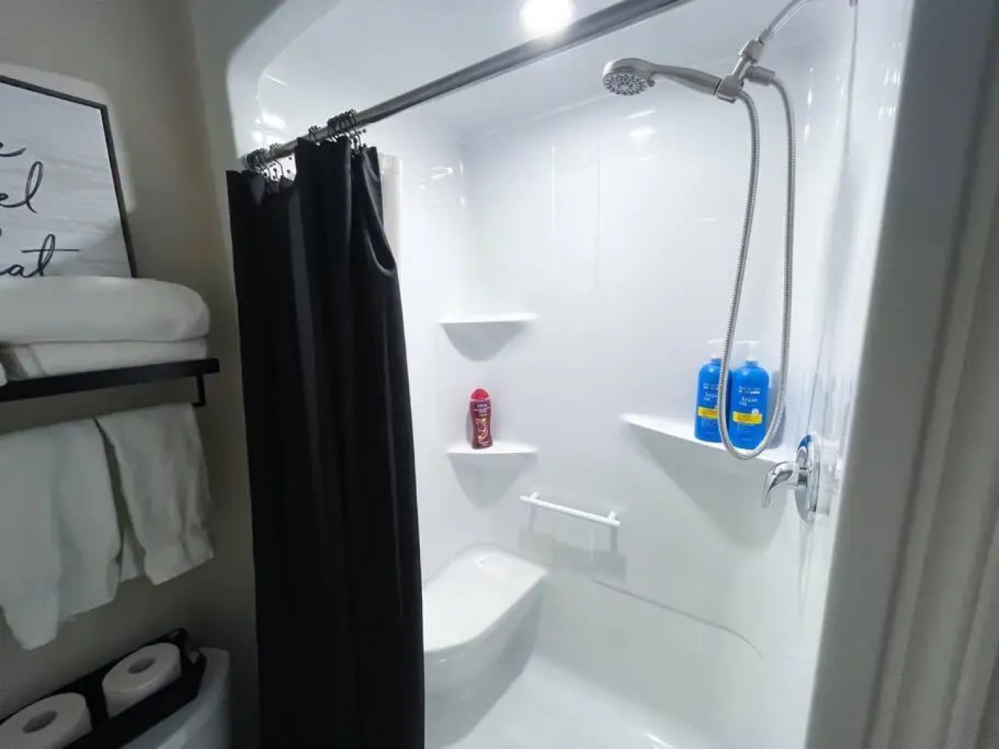 8 BEDS The Central - 15 Mins To The Falls