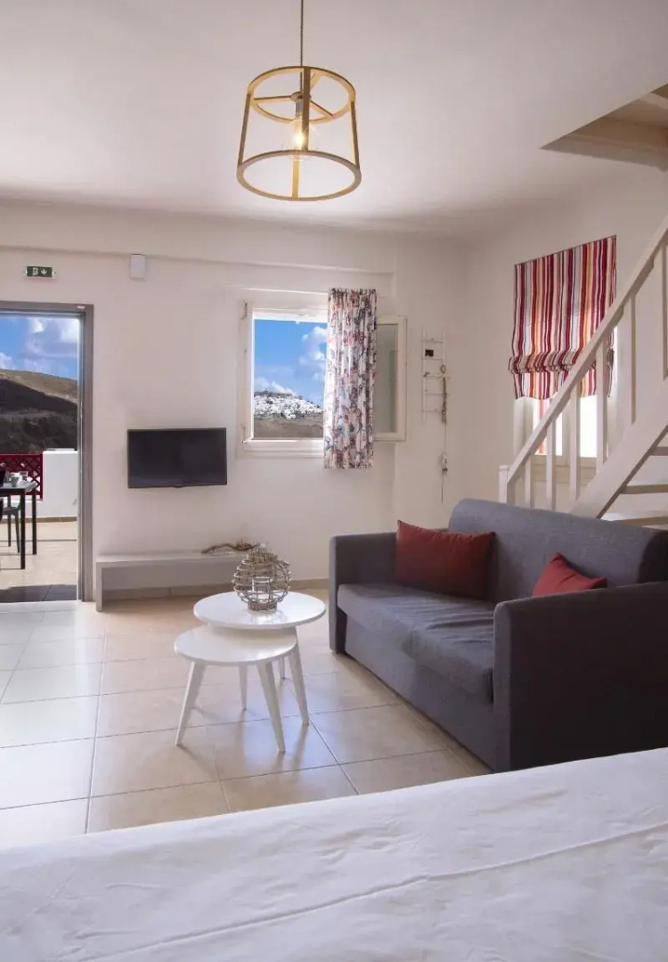 Aelia Apartments & Suites