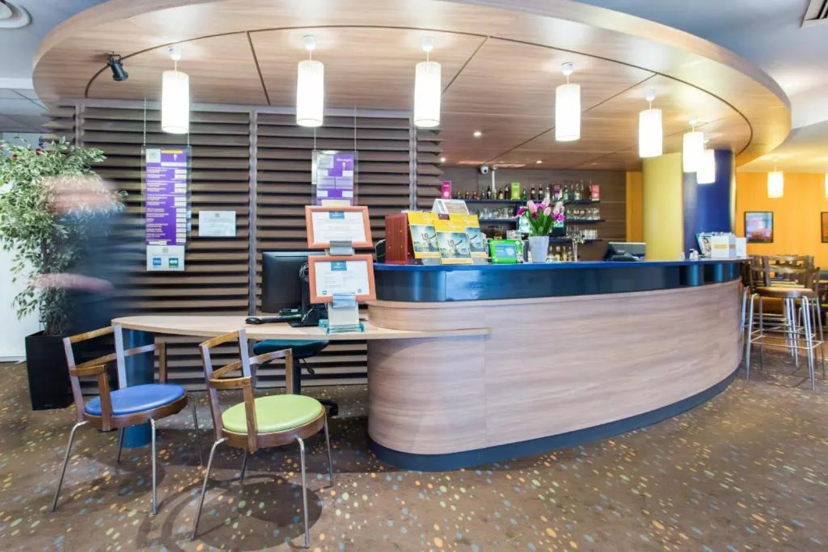 Canal Suites (Ex. Suite-Home) by Popinns