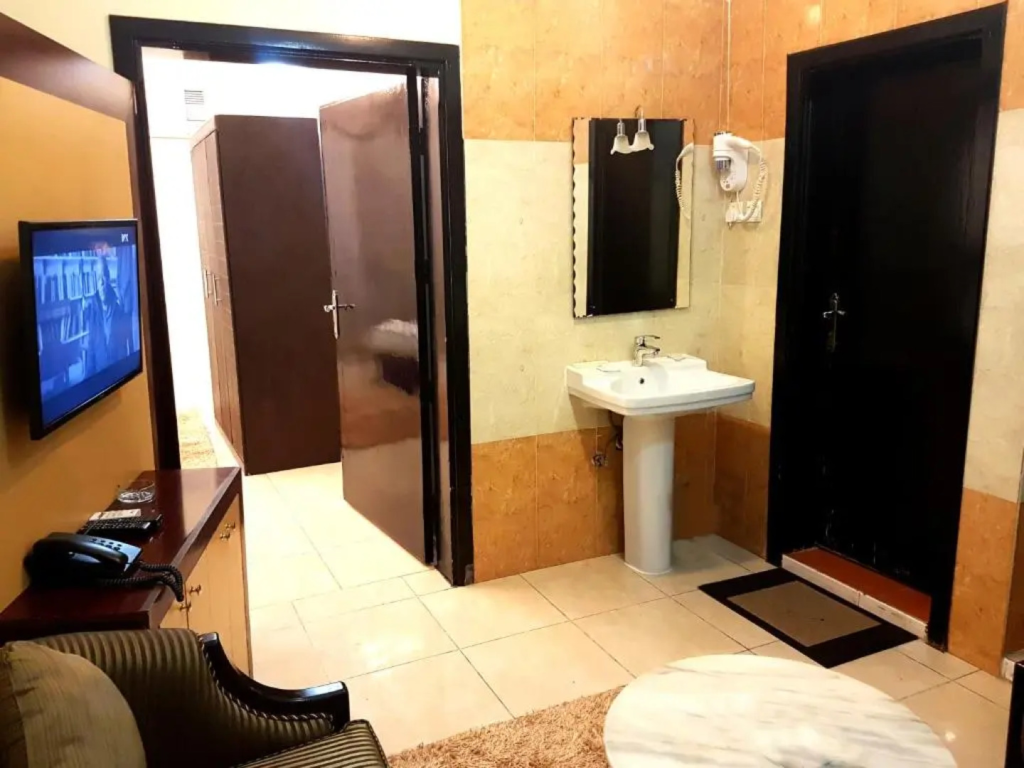 Qasr Allathqiah Furnished Apartment 4
