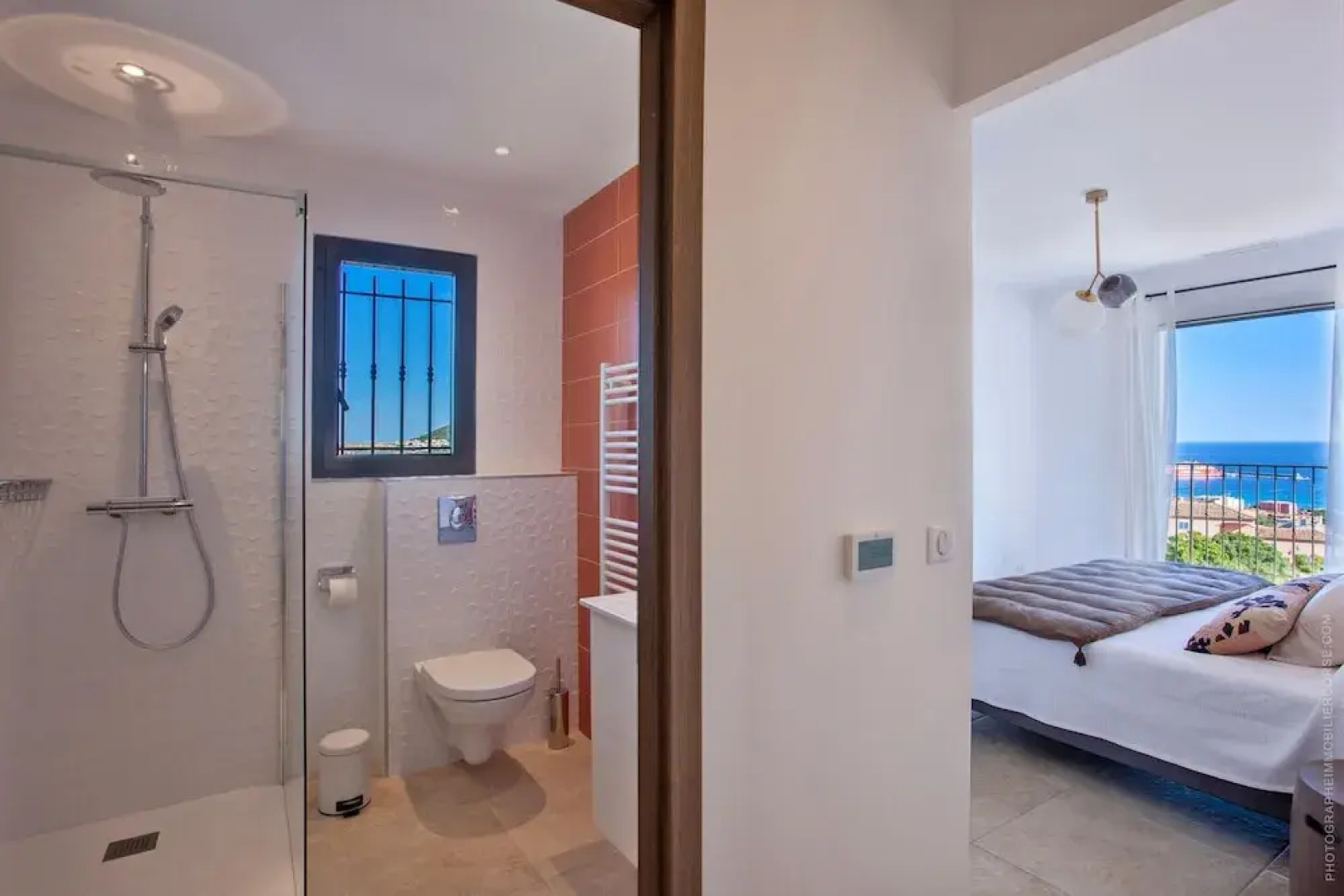 Superb Villa With Pool and sea View