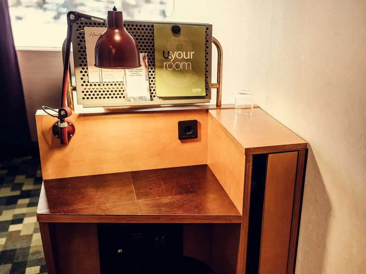 Ume, Bw Signature Collection