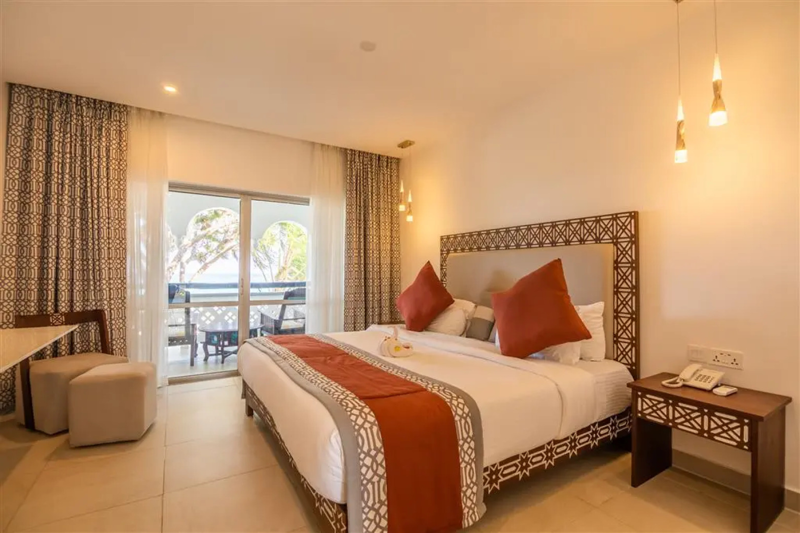 Southern Palms Beach Resort